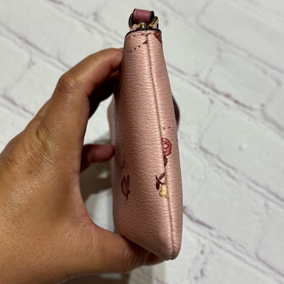 COACH Corner Zip Wristlet In Pink Signature Canvas With ButterFly Print nwt - Picture 4 of 10